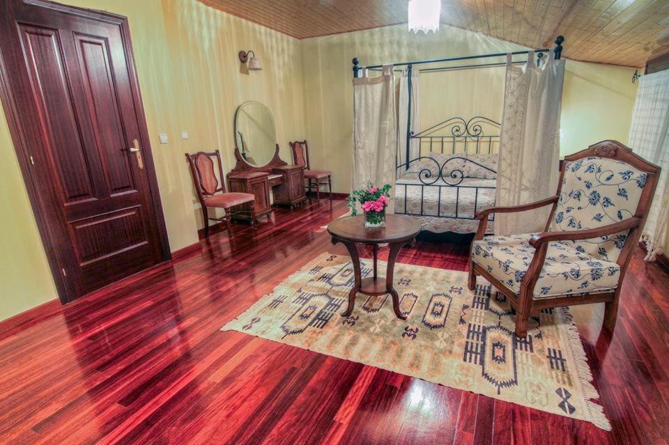 Os Areeiros Turismo Rural & Bodega Santa Cristina De Cobres Room photo